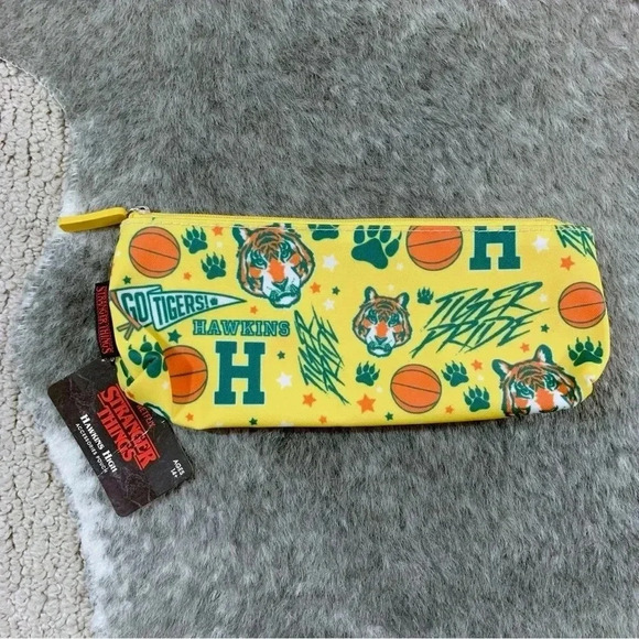 NWT Stranger Things Hawkins HS Pouch - Picture 2 of 10